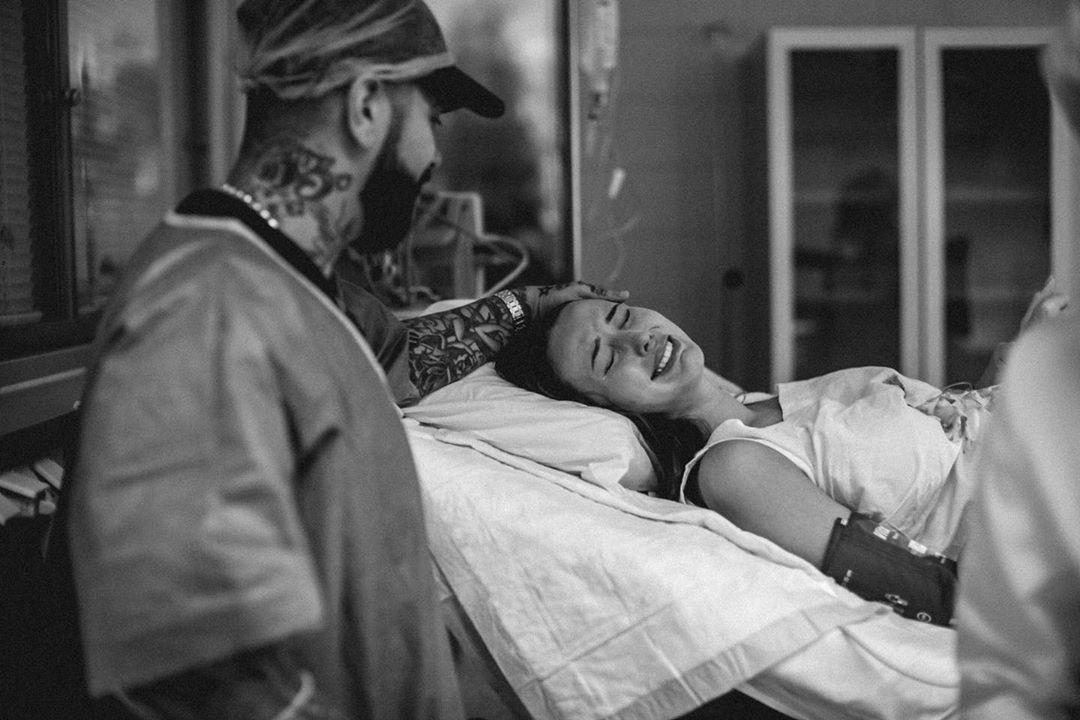 Տիմատիի և Անաստասիայի զգացողությունները որդու ծնվելու պահին. ռեփերի մայրը լուսանկարներ է հրապարակել